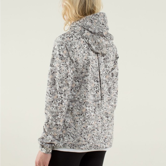lululemon Rise & Shine Jacket II - Picture 9 of 9